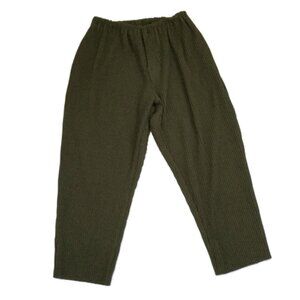 Common Market Deep Olive Pleated Cropped Pant s